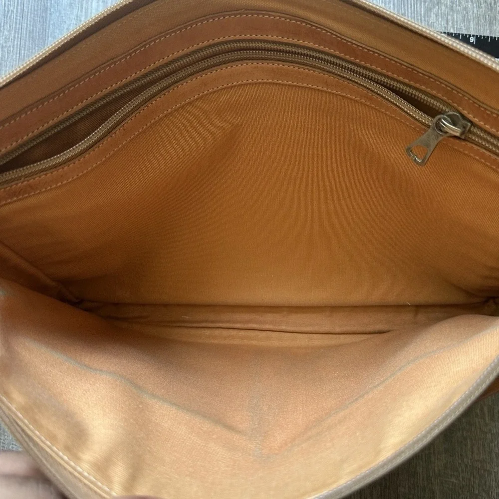IL BISONTE Brown Messenger Bag Zipper Flap Pockets Shoulder No Strap Unisex